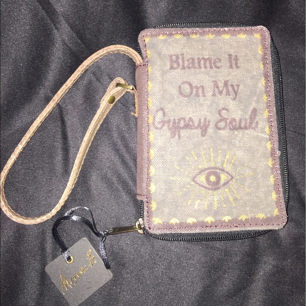 New wristlet
